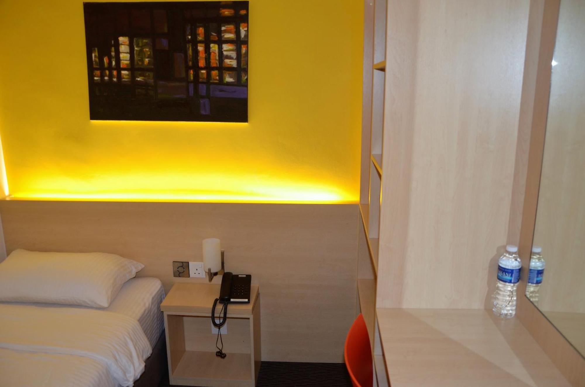 Hotel Jeti Tg Gemok Padang Endau Kültér fotó